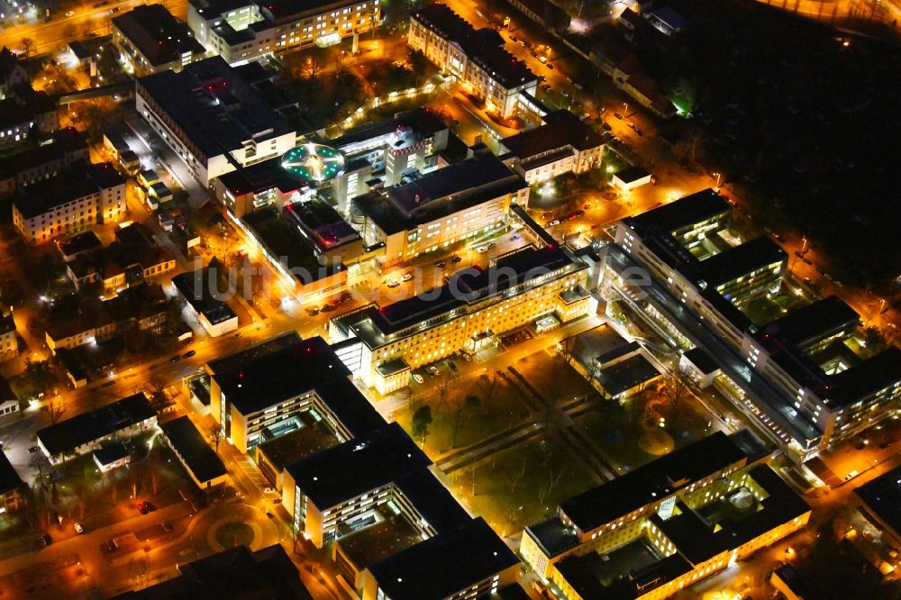 Nachtluftbild Dresden - Nachtluftbild des Klinikgelände an der Fetscherstraße in Dresden im Bundesland Sachsen, Deutschland