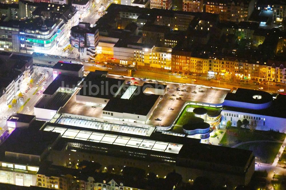 Berlin bei Nacht von oben - Nachtluftbild Einkaufszentrums Boulevard Berlin Steglitz