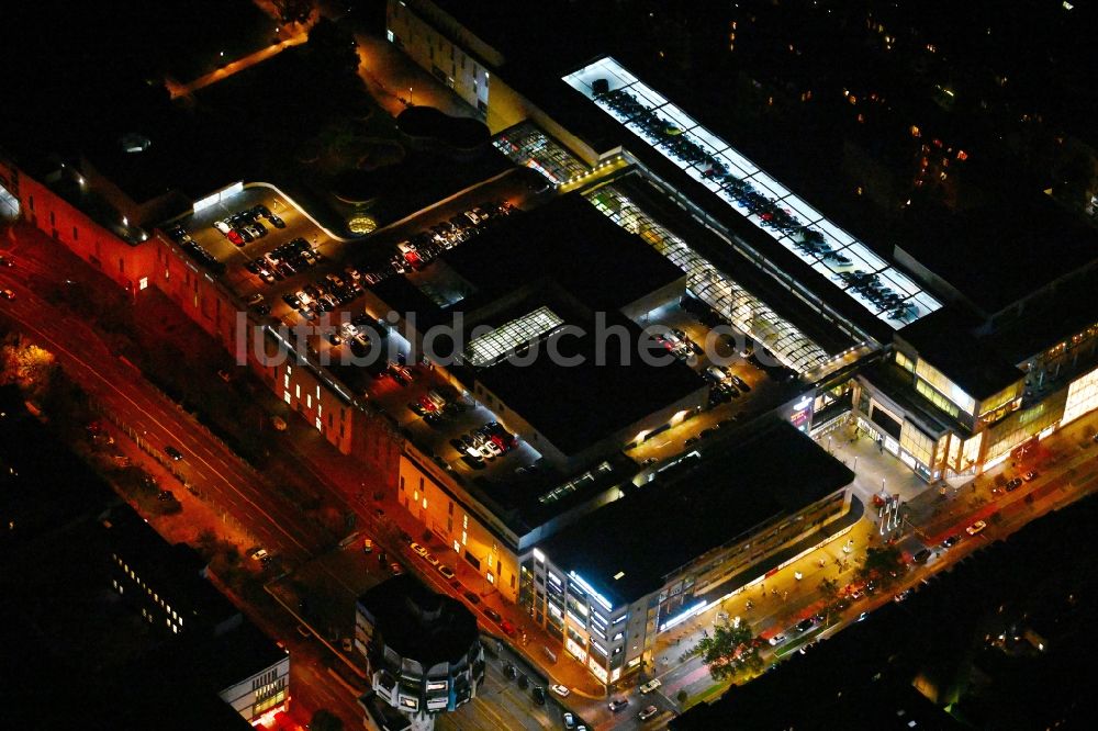 Nacht-Luftaufnahme Berlin - Nachtluftbild Einkaufszentrums Boulevard Berlin Steglitz