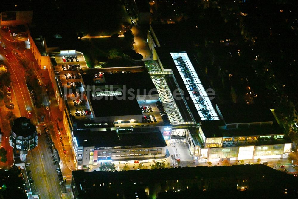 Nacht-Luftaufnahme Berlin - Nachtluftbild Einkaufszentrums Boulevard Berlin Steglitz