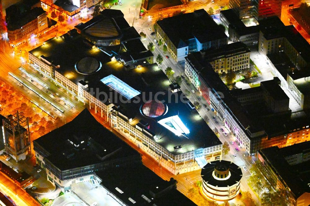 Nachtluftbild Saarbrücken - Nachtluftbild Einkaufzentrum EUROPA - Galerie in Saarbrücken im Bundesland Saarland, Deutschland