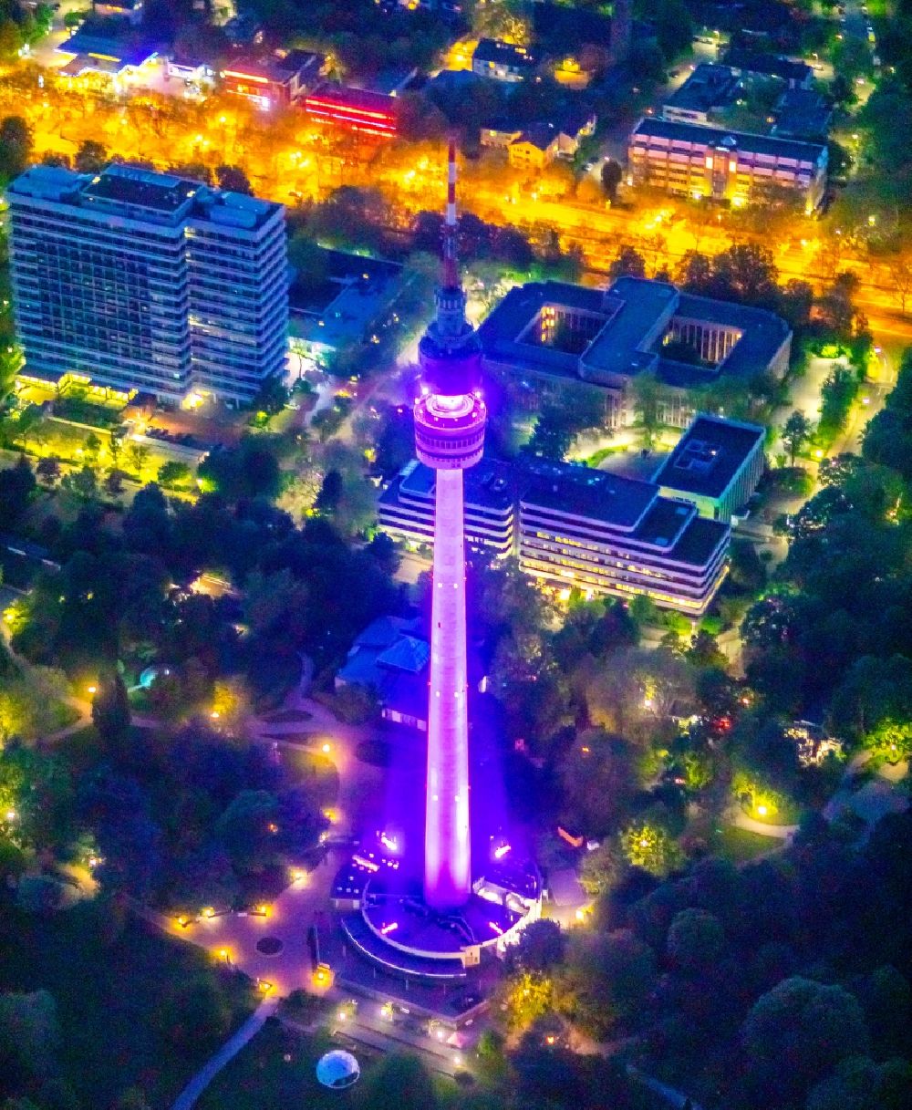 Nacht-Luftaufnahme Dortmund - Nachtluftbild Fernmelde- und Fernsehturm Florian-Turm in Dortmund im Bundesland Nordrhein-Westfalen, Deutschland