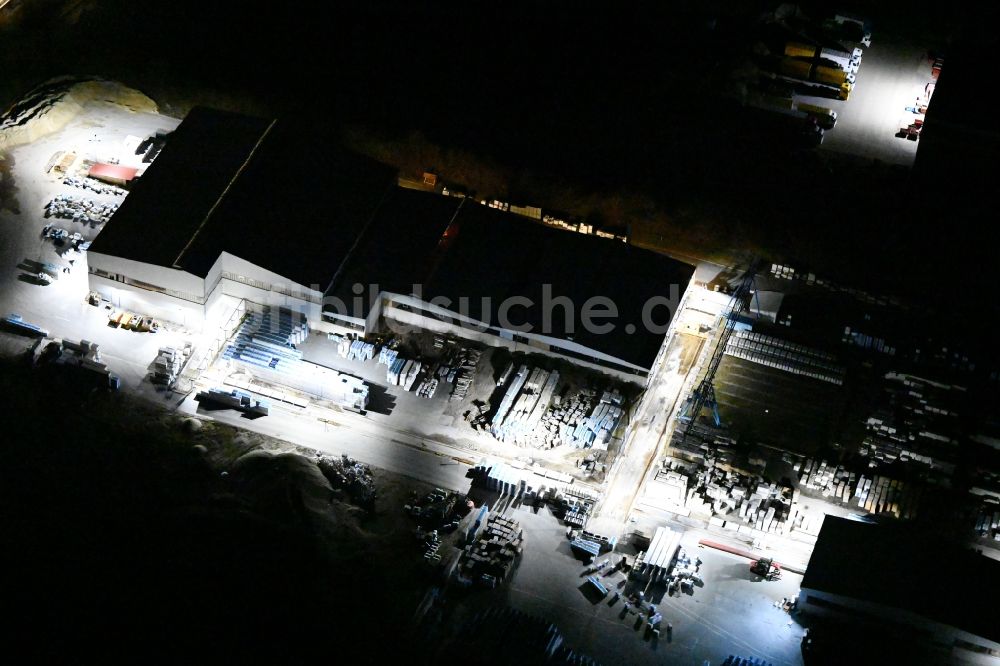Nohra bei Nacht von oben - Nachtluftbild Firmengelände der Xella in Nohra im Bundesland Thüringen, Deutschland