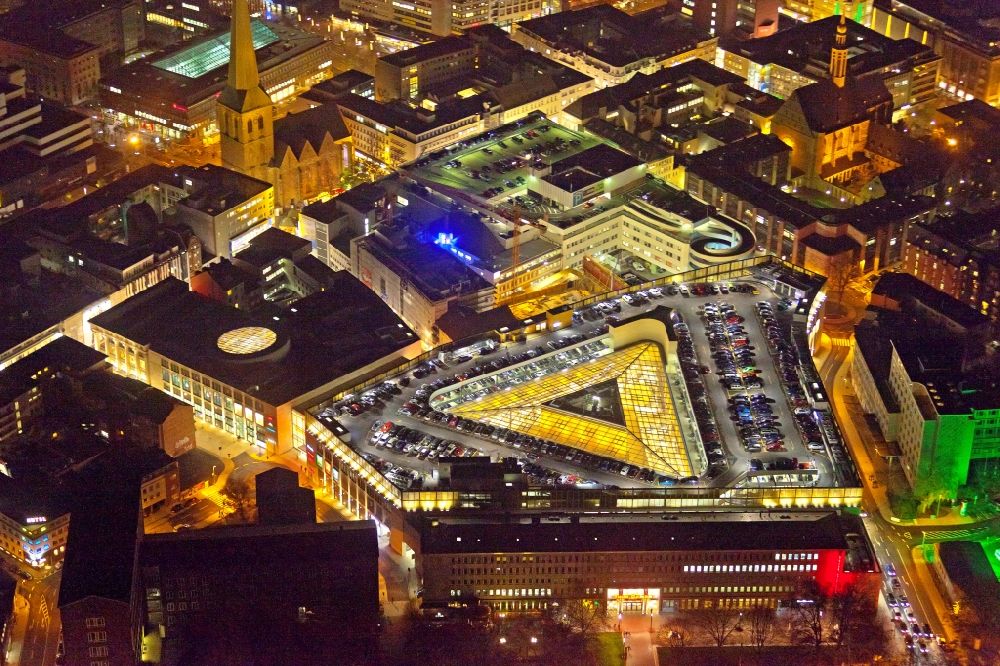 Nacht-Luftaufnahme Dortmund - Nachtluftbild Gebäude des Einkaufszentrum Thier-Galerie in Dortmund im Bundesland Nordrhein-Westfalen