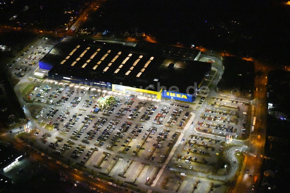 Nachtluftbild Fürth - Nachtluftbild Gebäude des IKEA Möbel & Einrichtungshaus in Fürth im Bundesland Bayern, Deutschland