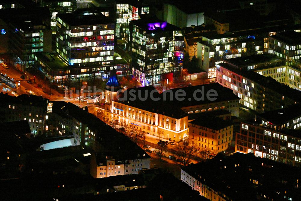 Nacht-Luftaufnahme München - Nachtluftbild Gebäude des Restaurant Löwenbräukeller in München im Bundesland Bayern, Deutschland