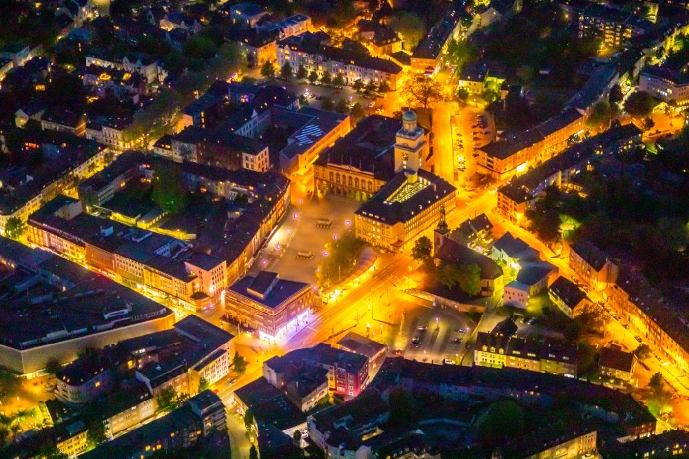 Nachtluftbild Witten - Nachtluftbild Gebäude der Stadtverwaltung - Rathaus Witten in Witten im Bundesland Nordrhein-Westfalen, Deutschland
