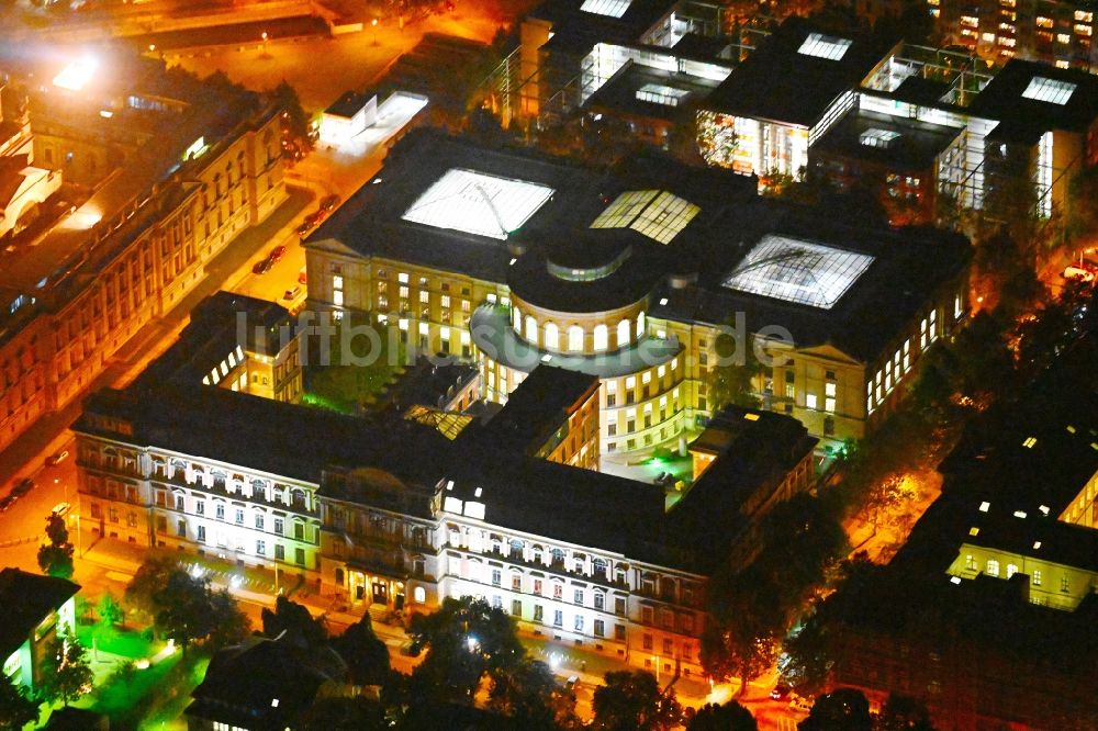 Nachtluftbild Leipzig - Nachtluftbild Gebäudekomplex der Hochschule für Grafik und Buchkunst in Leipzig im Bundesland Sachsen, Deutschland