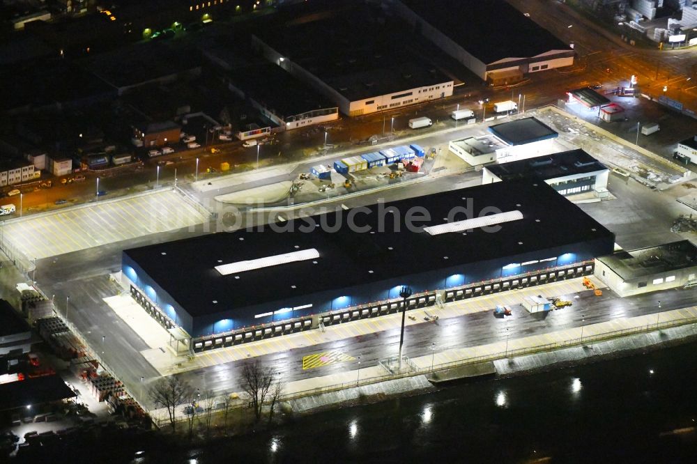 Billbrook bei Nacht von oben - Nachtluftbild Gebäudekomplex und Logistikzentrum auf dem Gelände des Hermes Logistik-Center - ECE in Billbrook im Bundesland Hamburg, Deutschland