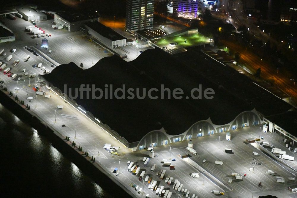 Hamburg bei Nacht aus der Vogelperspektive: Nachtluftbild Großhandelszentrum für Blumen , Obst und Gemüse in Hamburg, Deutschland