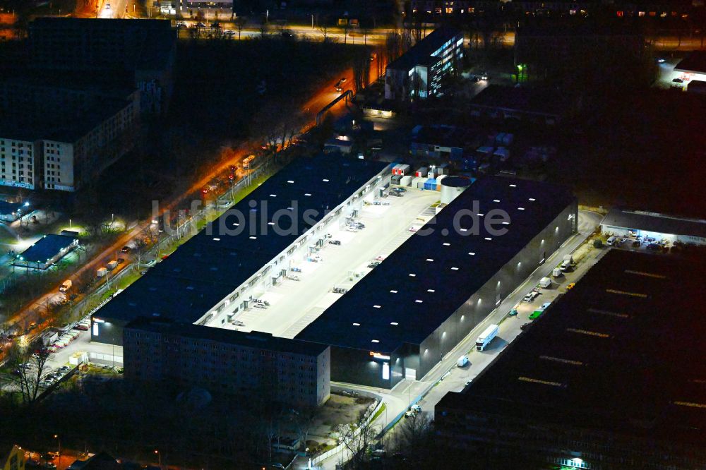 Nachtluftbild Berlin - Nachtluftbild Industrie- und Gewerbegebiet in Berlin, Deutschland