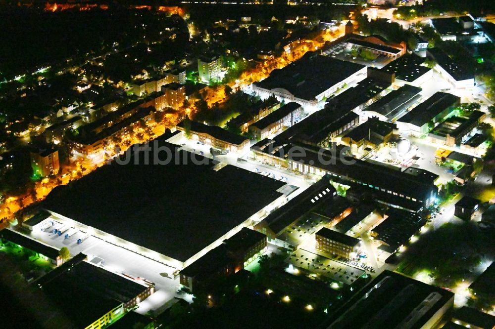 Nachtluftbild Berlin - Nachtluftbild Industrie- und Gewerbegebiet im Ortsteil Borsigwalde in Berlin, Deutschland