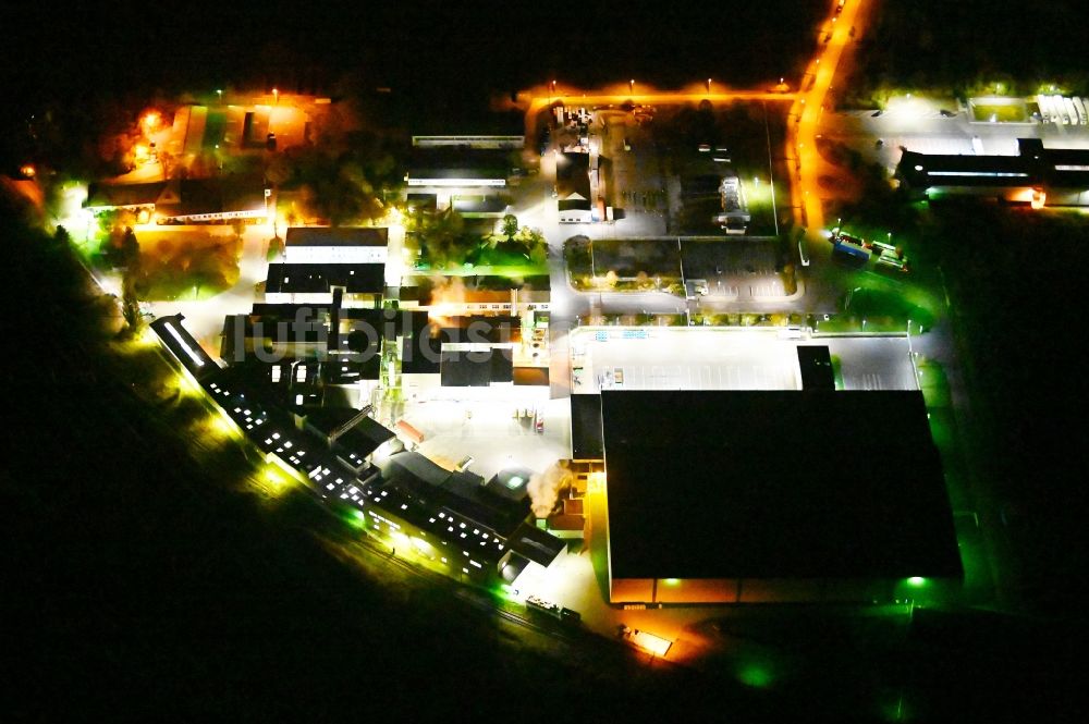 Nachtluftbild Lutherstadt Wittenberg - Nachtluftbild Industrie- und Gewerbegebiet im Ortsteil Pratau in Lutherstadt Wittenberg im Bundesland Sachsen-Anhalt, Deutschland