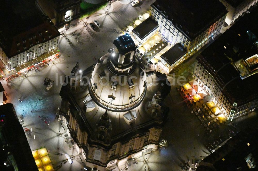 Nachtluftbild Dresden - Nachtluftbild Kirchengebäude Frauenkirche Dresden in Dresden im Bundesland Sachsen, Deutschland