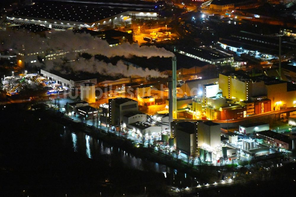 Hamburg bei Nacht von oben - Nachtluftbild Kraftwerksanlagen des Heizkraftwerkes der Müllverbrennungsanlage in Billbrook in Hamburg, Deutschland
