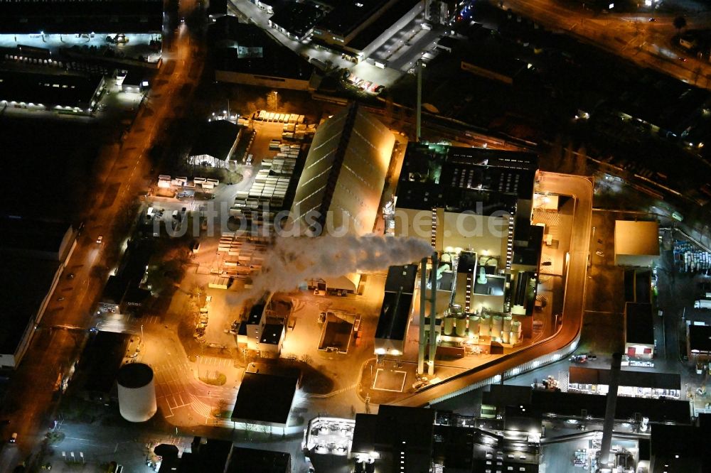 Nacht-Luftaufnahme Hamburg - Nachtluftbild Kraftwerksanlagen des Heizkraftwerkes der Müllverbrennungsanlage Müllverwertung Borsigstraße GmbH in Hamburg, Deutschland