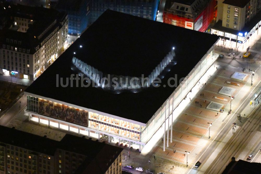 Nacht-Luftaufnahme Dresden - Nachtluftbild Kulturpalast Dresden im Bundesland Sachsen