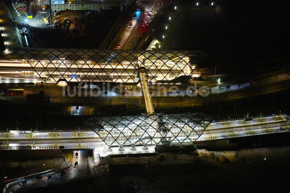 Hamburg bei Nacht von oben - Nachtluftbild Neubau der Haltestelle Elbbrücken der U-Bahn in Hamburg, Deutschland