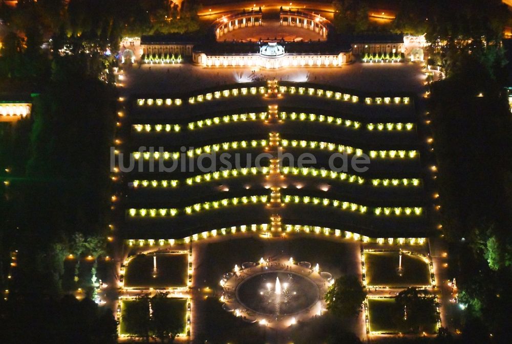 Nacht-Luftaufnahme Potsdam - Nachtluftbild Palais des Schloss Sanssouci zur Potsdamer Schlösser Nacht 2019 im Bundesland Brandenburg, Deutschland