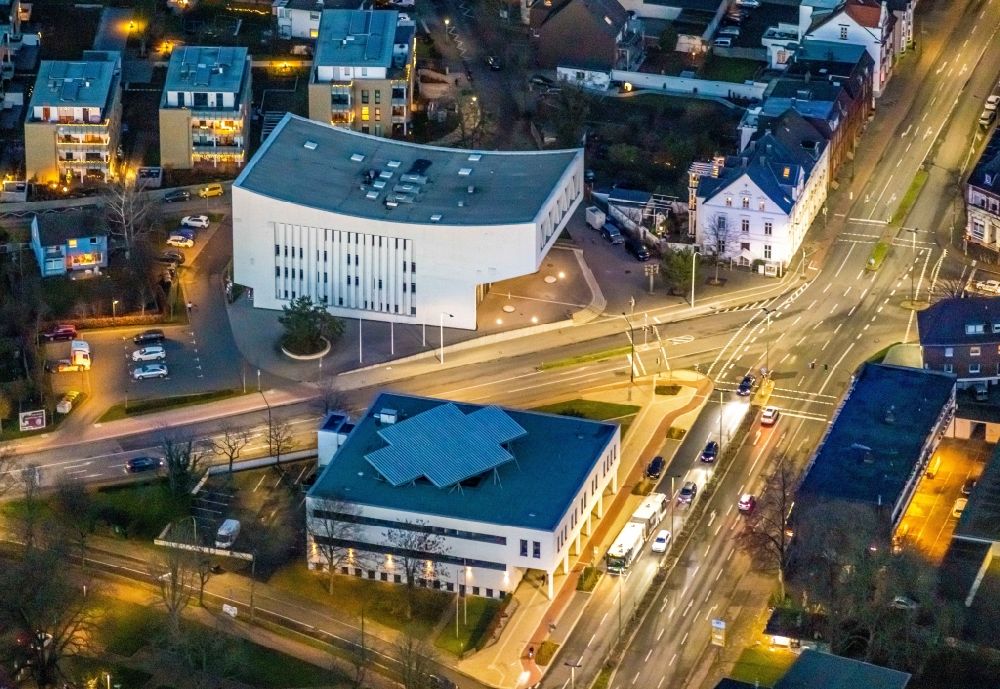 Nachtluftbild Hamm - Nachtluftbild Schulgebäude der Städtische Musikschule Hamm in Hamm im Bundesland Nordrhein-Westfalen, Deutschland