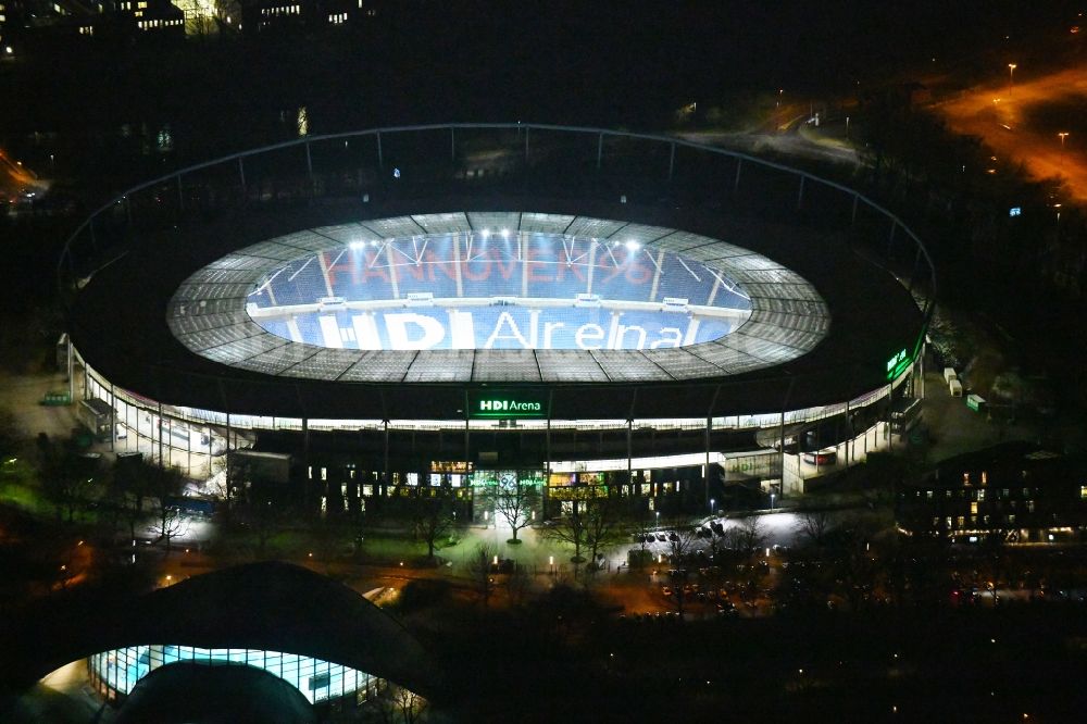 Hannover bei Nacht von oben - Nachtluftbild Stadion der HDI Arena im Stadtteil Calenberger Neustadt von Hannover in Niedersachsen