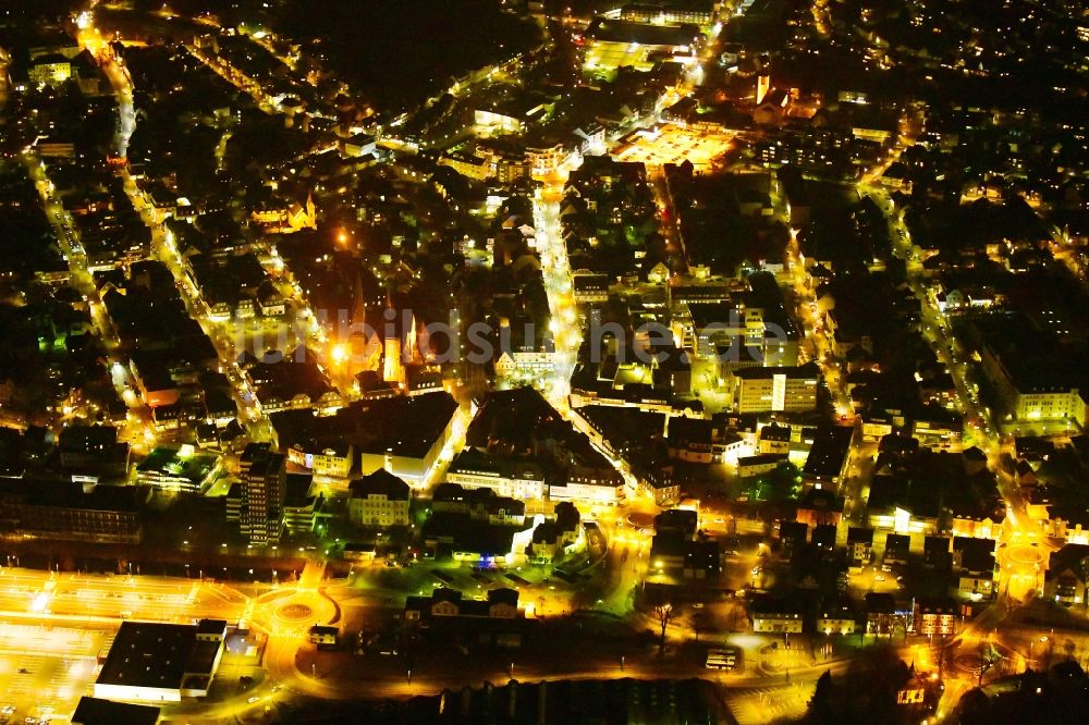 Nacht-Luftaufnahme Olpe - Nachtluftbild Stadtansicht vom Innenstadtbereich in Olpe im Bundesland Nordrhein-Westfalen, Deutschland