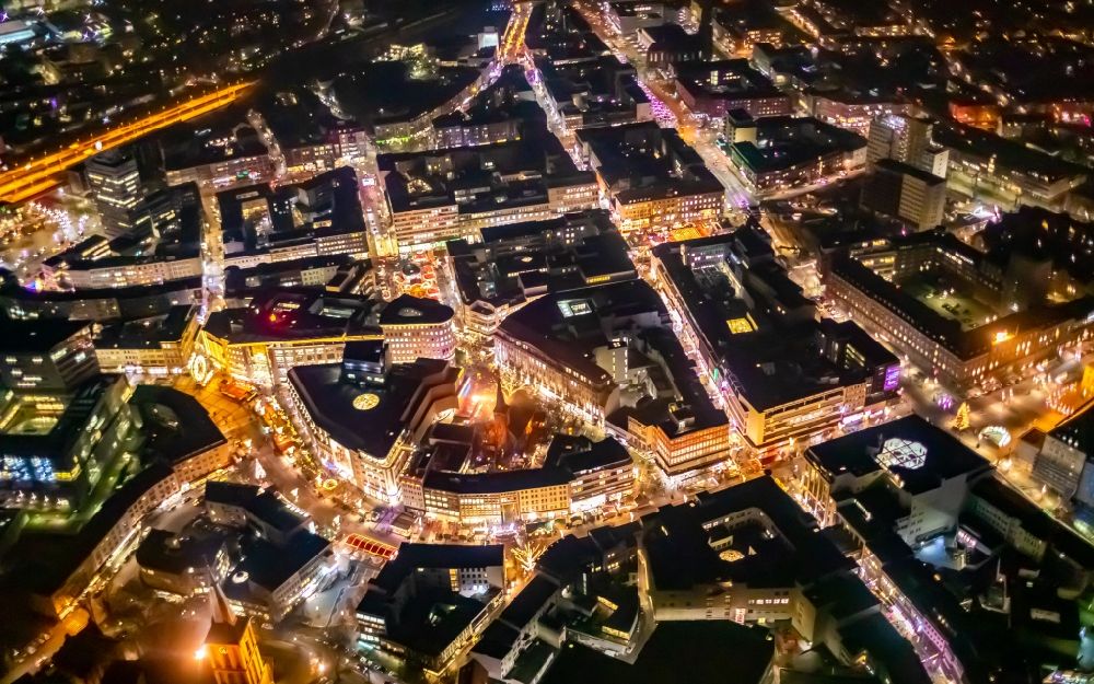 Nacht-Luftaufnahme Bochum - Nachtluftbild Stadtzentrum im Innenstadtbereich in Bochum im Bundesland Nordrhein-Westfalen, Deutschland