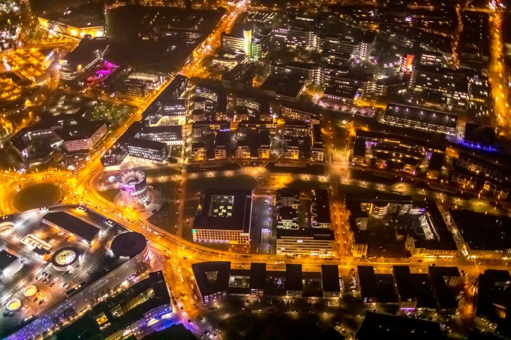 Nachtluftbild Essen - Nachtluftbild Stadtzentrum im Innenstadtbereich in Essen im Bundesland Nordrhein-Westfalen, Deutschland