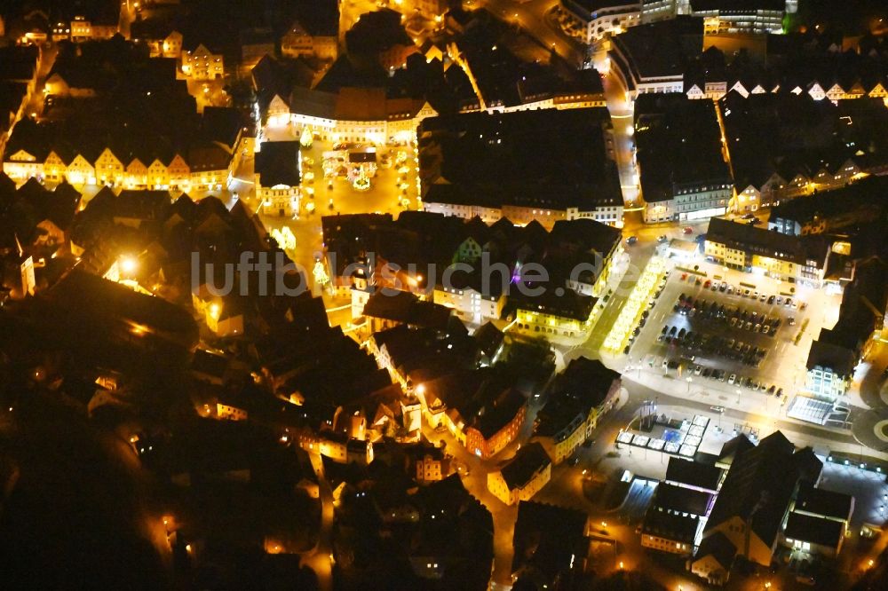 Nacht-Luftaufnahme Kulmbach - Nachtluftbild Stadtzentrum im Innenstadtbereich in Kulmbach im Bundesland Bayern, Deutschland