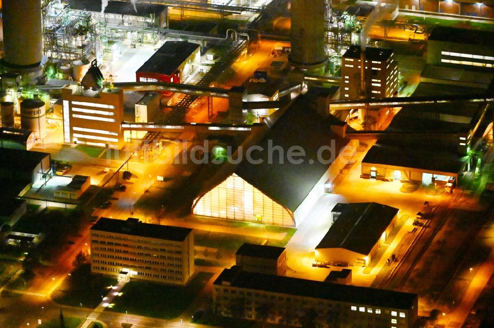 Nachtluftbild Priesteritz - Nachtluftbild Stickstoffwerk Piesteritz im Agro-Chemie Park Priesteritz im Bundesland Sachsen-Anhalt