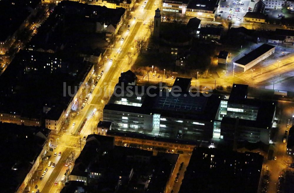 Nachtluftbild Erfurt - Nachtluftbild Straßenführung der Magdeburger Allee im Ortsteil Andreasvorstadt in Erfurt im Bundesland Thüringen, Deutschland