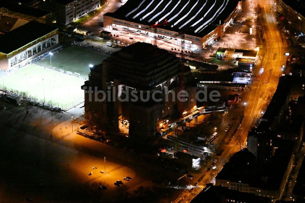Nachtluftbild Hamburg - Nachtluftbild Umbau des Bunker- Gebäudekomplex Medienbunker im Ortsteil Sankt Pauli in Hamburg, Deutschland