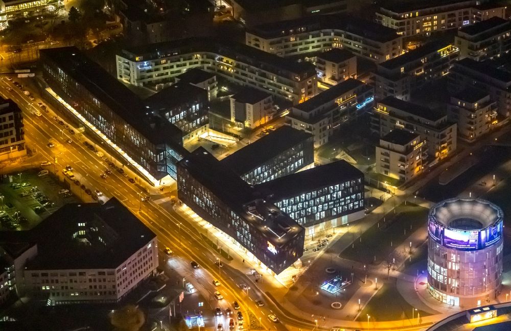 Nachtluftbild Essen - Nachtluftbild Unternehmen- Verwaltungsgebäude der Funke Mediengruppe in Essen im Bundesland Nordrhein-Westfalen, Deutschland