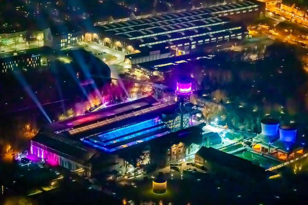 Nacht-Luftaufnahme Bochum - Nachtluftbild Veranstaltungshalle der Jahrhunderthalle Bochum zur 1Live Krone Veranstaltung in Bochum im Bundesland Nordrhein-Westfalen