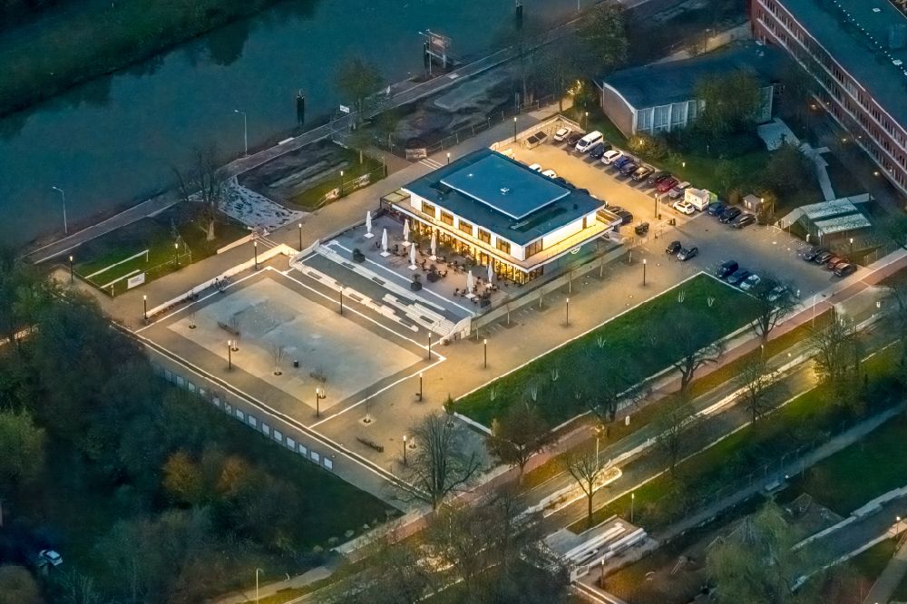 Nacht-Luftaufnahme Hamm - Nachtluftbild Wassersportzentrum in Hamm im Bundesland Nordrhein-Westfalen, Deutschland