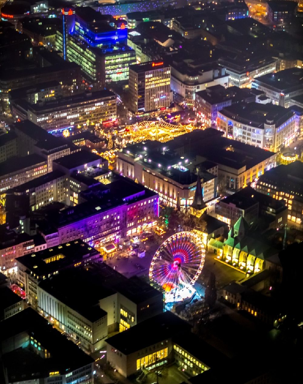Nachtluftbild Essen - Nachtluftbild Weihnachtsmarkt- Veranstaltungsgelände in Essen im Bundesland Nordrhein-Westfalen, Deutschland