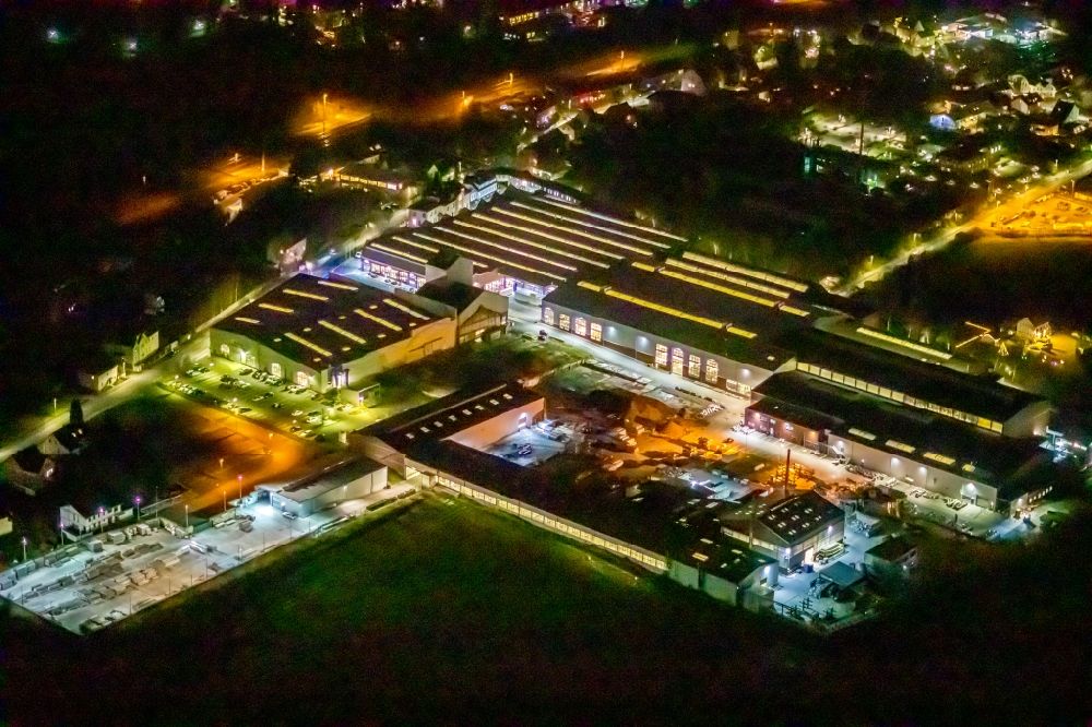 Nacht-Luftaufnahme Unna - Nachtluftbild Werksgelände der Aluminiumwerk Unna AG in Unna im Bundesland Nordrhein-Westfalen, Deutschland
