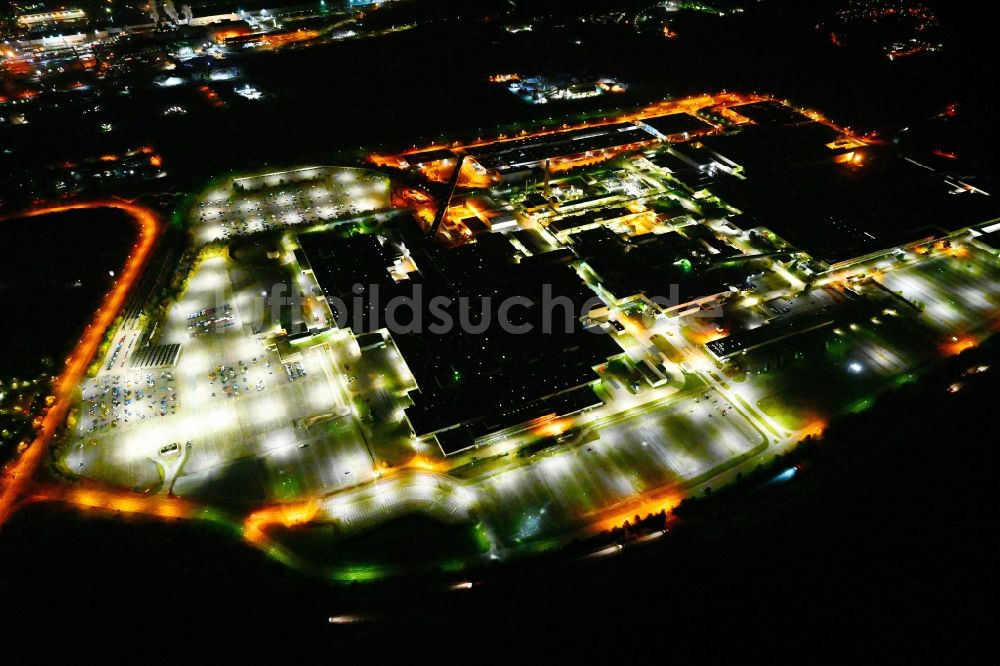 Nachtluftbild Saarlouis - Nachtluftbild Werksgelände der Ford Werke in Saarlouis im Bundesland Saarland, Deutschland