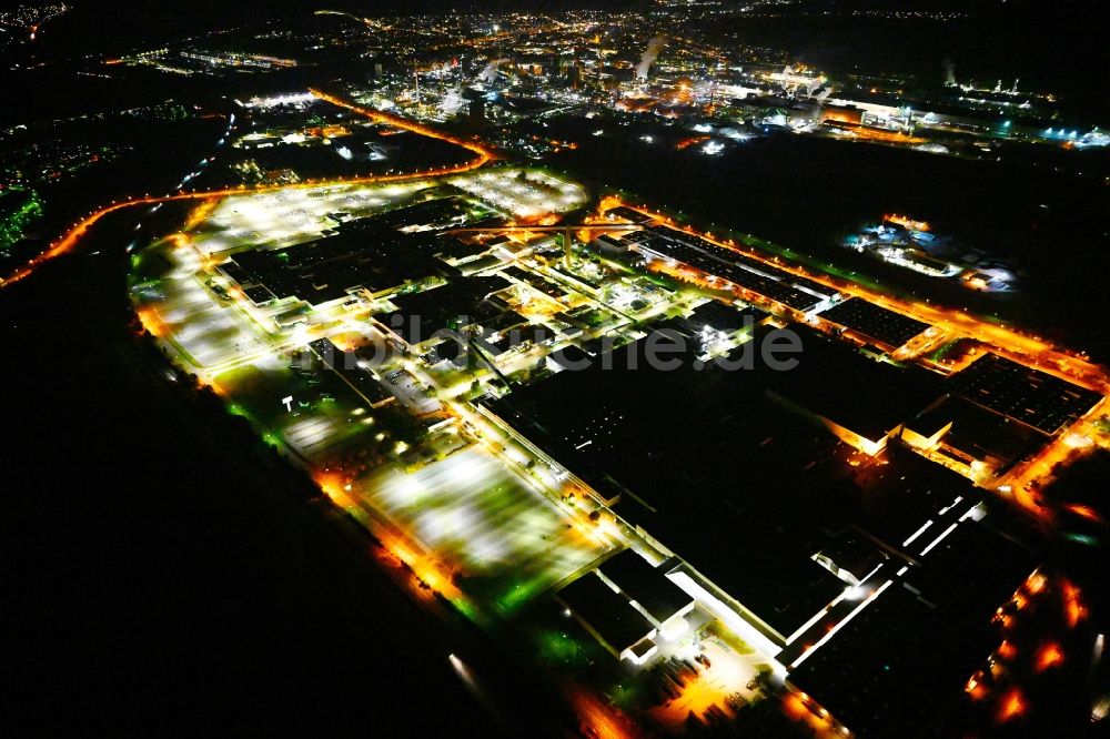 Nacht-Luftaufnahme Saarlouis - Nachtluftbild Werksgelände der Ford Werke in Saarlouis im Bundesland Saarland, Deutschland