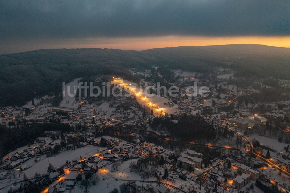 Nachtluftbild Smrzovka - Nachtluftbild Winterluftbild Ortsansicht in Smrzovka in Liberecky kraj, Tschechien