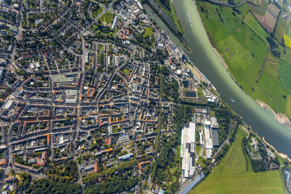 Senkrecht-Luftbild Wesel - Senkrechtluftbild Altstadtbereich und Innenstadtzentrum in Wesel im Bundesland Nordrhein-Westfalen, Deutschland