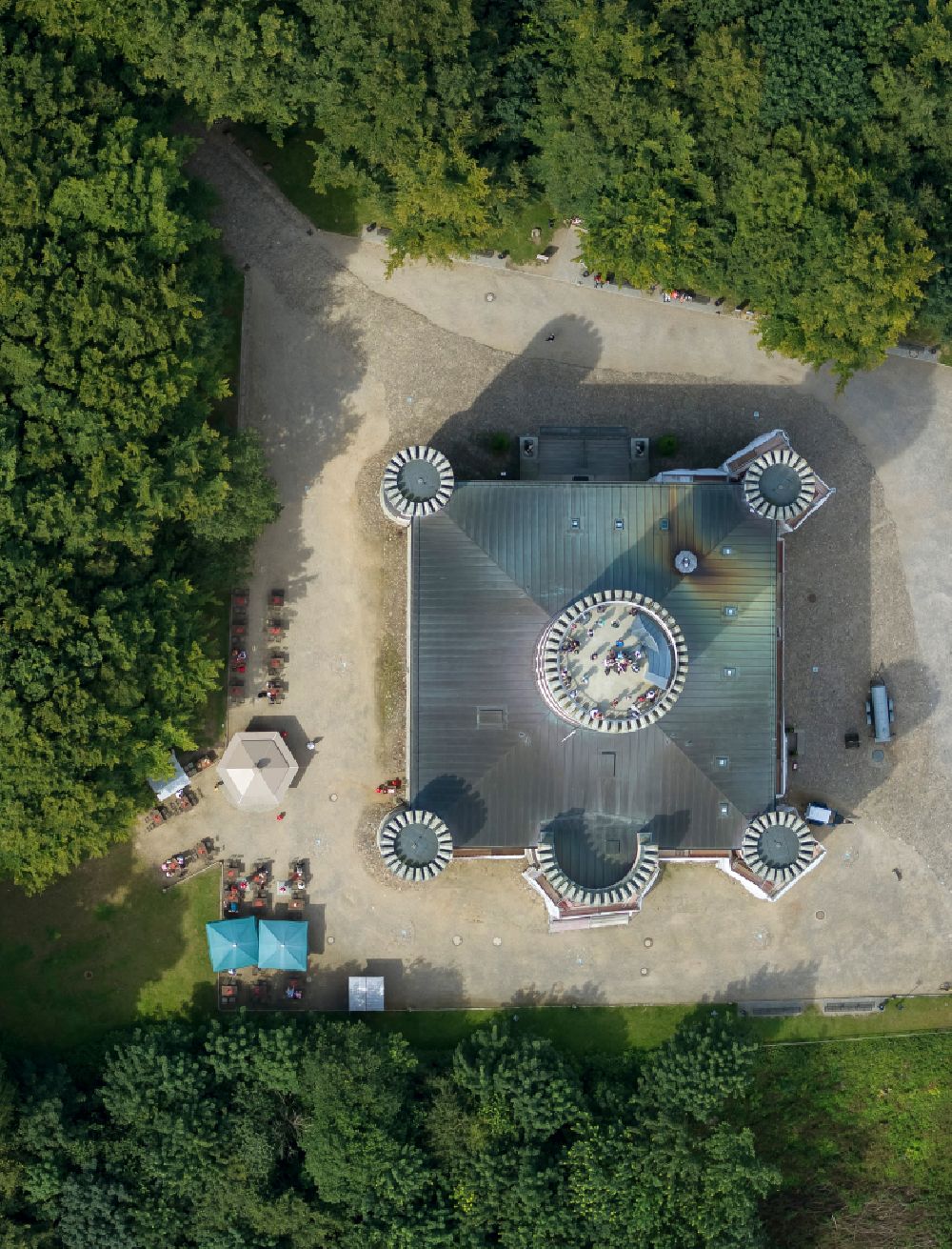 Senkrecht-Luftbild Binz - Senkrechtluftbild Burganlage des Schloss Jagdschloss Granitz in Binz im Bundesland Mecklenburg-Vorpommern, Deutschland