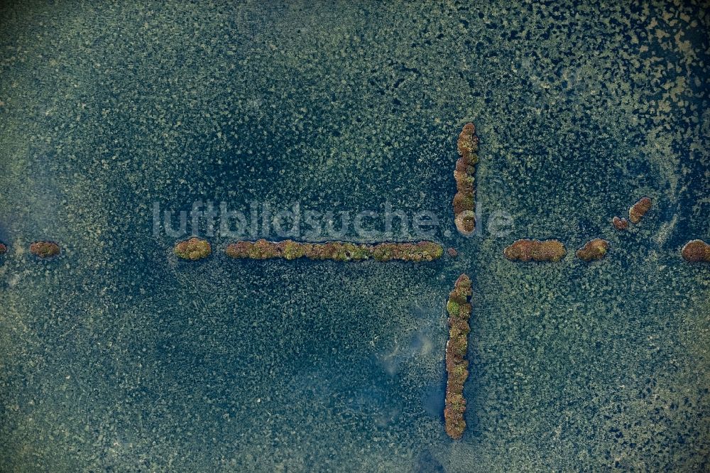 Senkrecht-Luftbild Llucmajor - Senkrechtluftbild Salinen Felder zur Salzgewinnung im Ortsteil Ses Salines in Llucmajor auf der balearischen Mittelmeerinsel Mallorca, Spanien