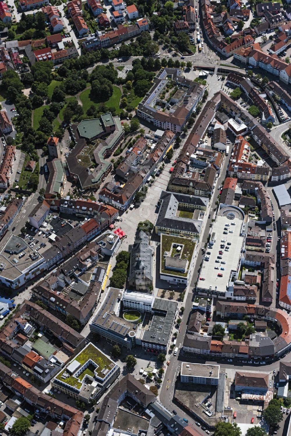 Senkrecht-Luftbild Bruchsal - Senkrechtluftbild Stadtansicht vom Innenstadtbereich in Bruchsal im Bundesland Baden-Württemberg, Deutschland