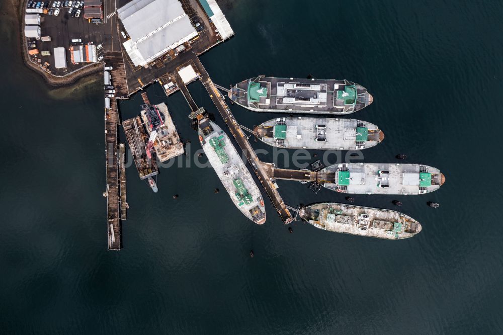 Senkrecht-Luftbild Bainbridge Island - Senkrechtluftbild Werftgelände der Schiffswerft am Ufer WA State Ferry Maintenance Facility in Bainbridge Island in Washington, USA
